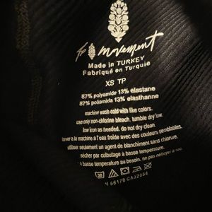 Fe Movement leggings